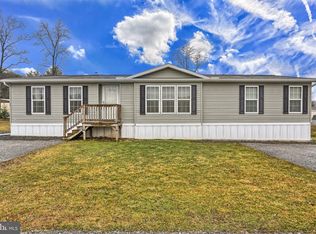 90 Goldcrest Cir, Gettysburg, PA 17325