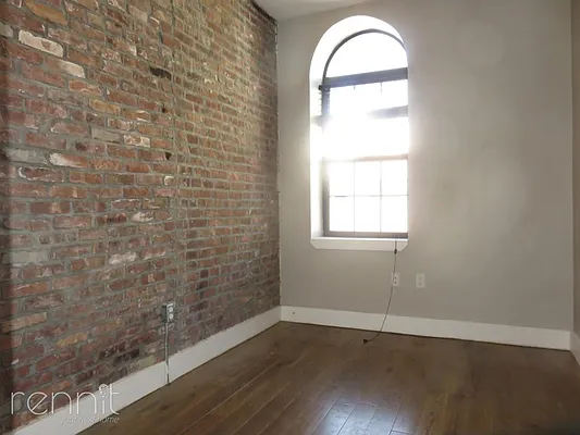 Rented by Rennit Inc. | media 18