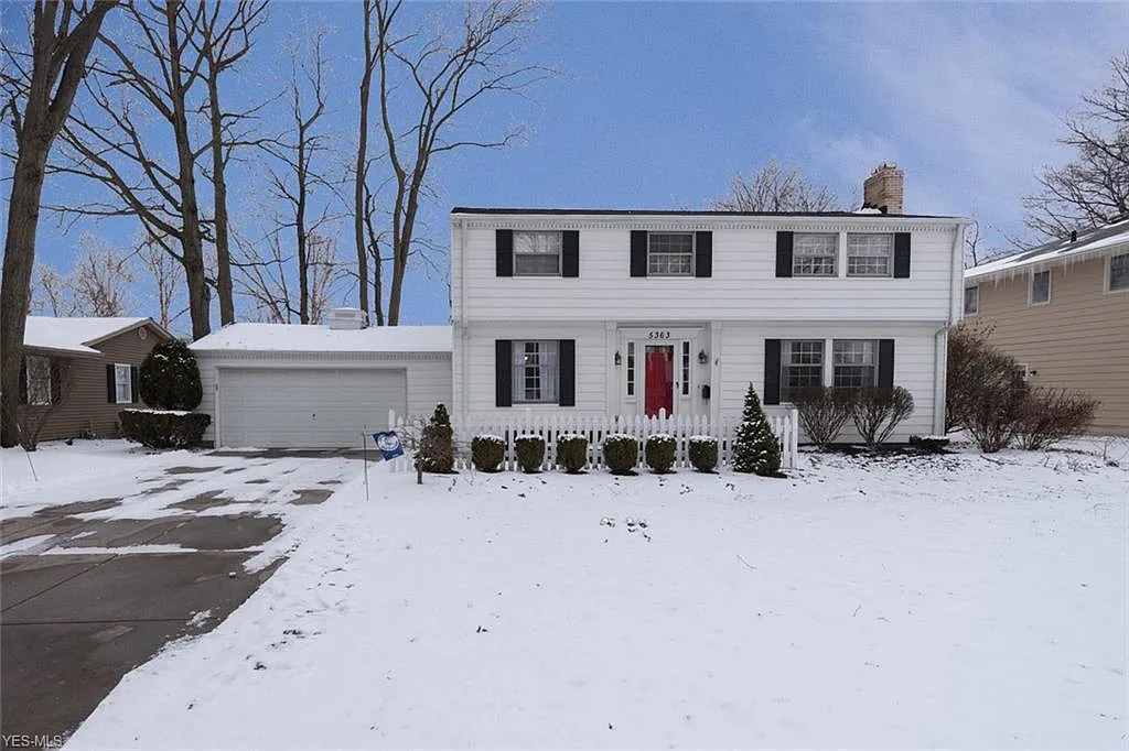 5363 Chickadee Ln photo 1