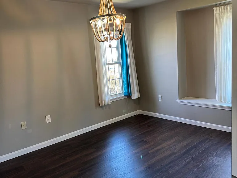 168 Valley Greene Cir #168 — Photo 14