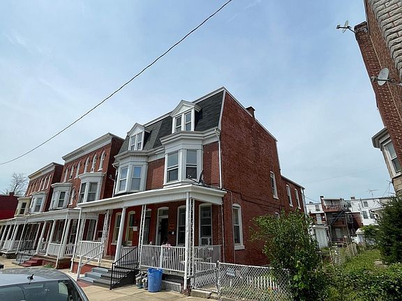 2nd image of 735 W Princess St