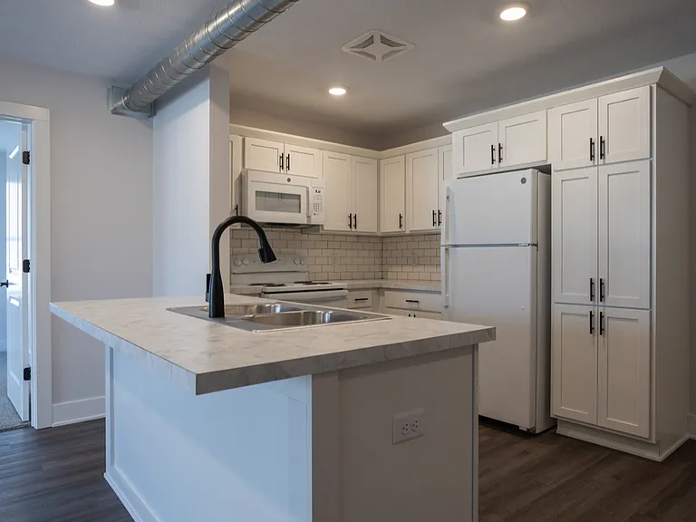 Michigan Street Apartment Homes — Photo 8