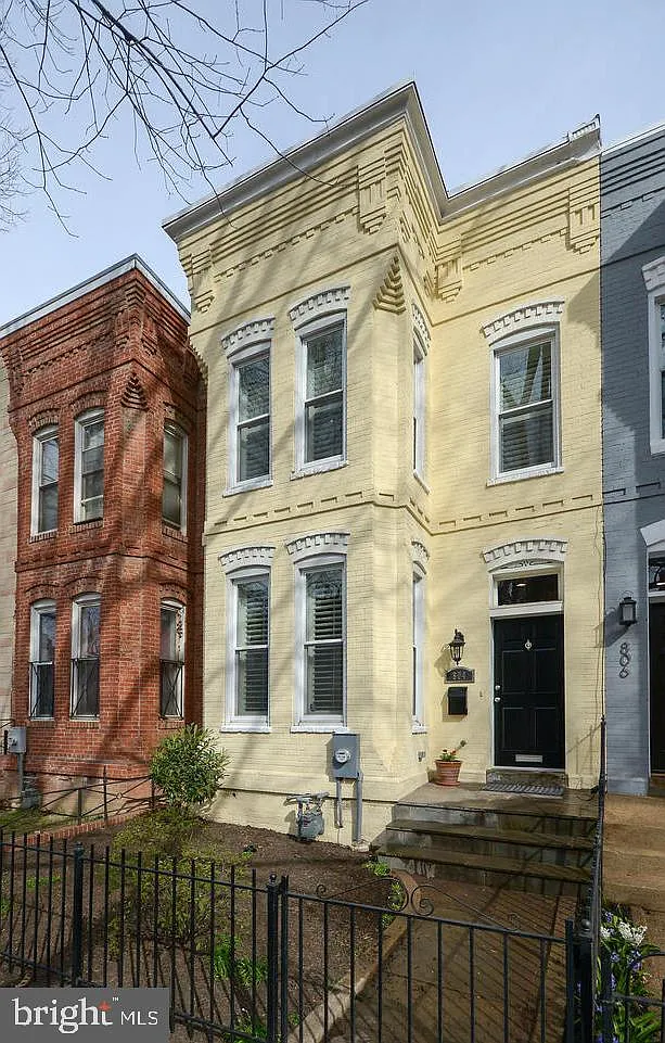 804 I St NE photo 1