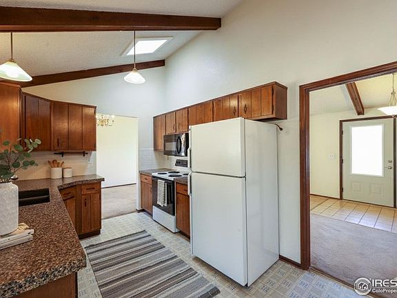 4th image of 3622 Mountain View Ave