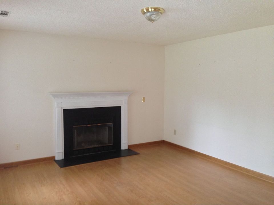 2nd image of 5910 Beckner St