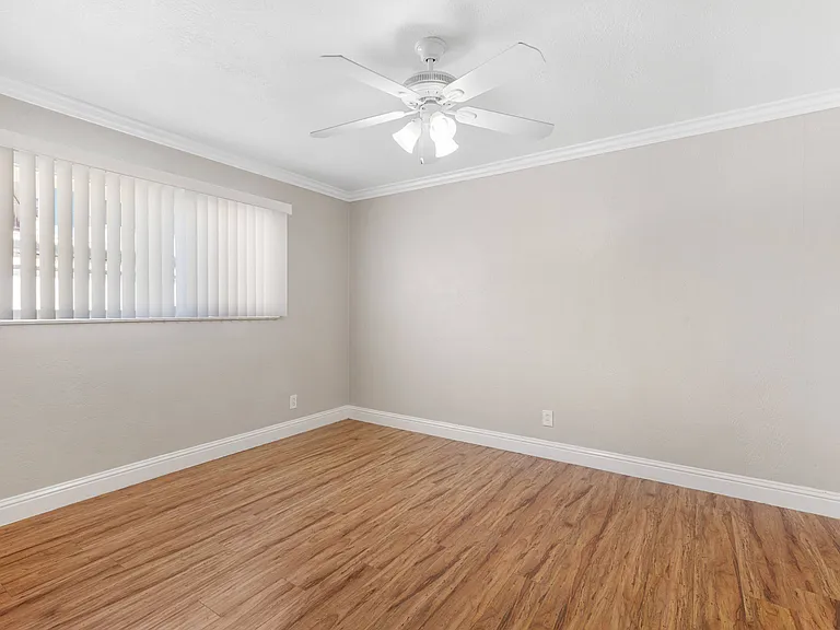 325 E William St #5 — Photo 17