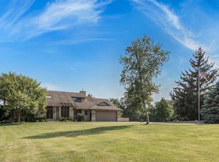 2907 Blue Ridge Ct NE, Swisher, IA 52338