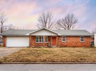 3653 S Franklin Ave, Springfield, MO 65807