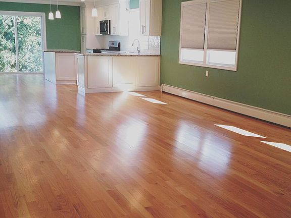 3rd image of 34 Tivoli St