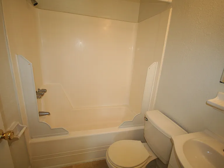 1212 Chapel Hill — Photo 19