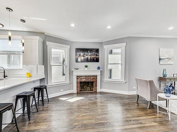5th image of 422 N Harvey Ave