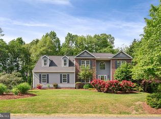 24 Brookstone Dr, Fredericksburg, VA 22405