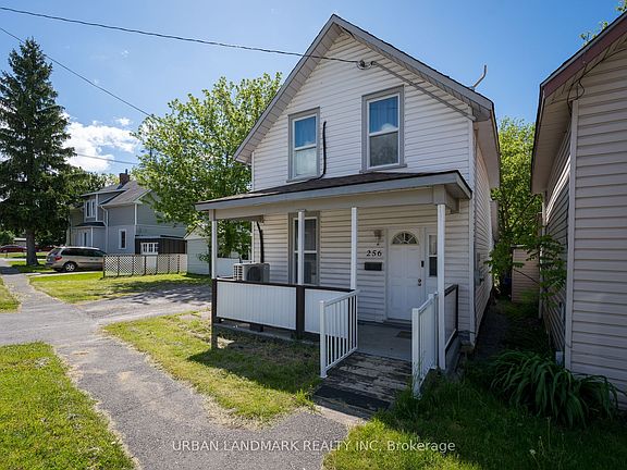 2nd image of 256 Dundas St