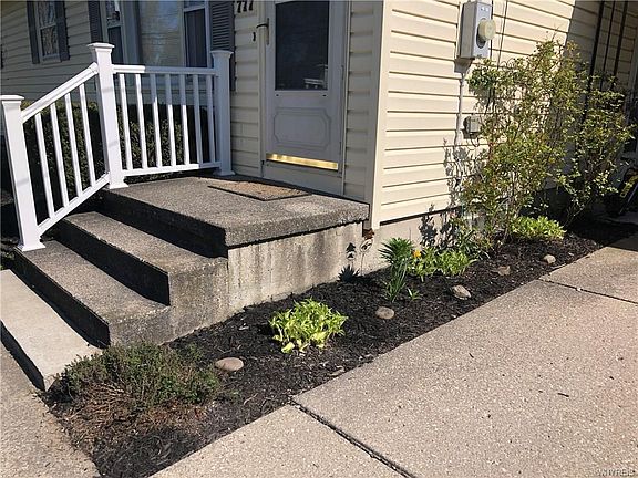 3rd image of 777 Remington Dr