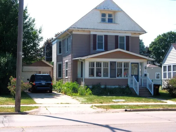 403 N Division Ave, Polo, IL 61064