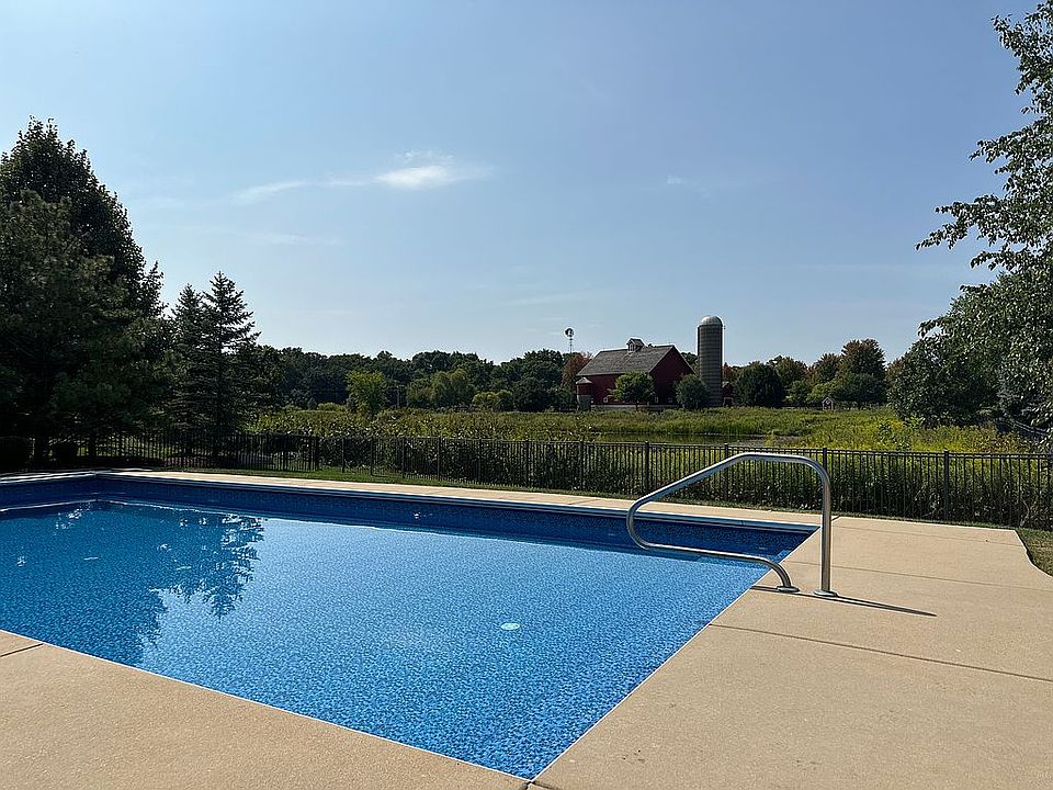 2nd image of 1656 Chestnut Hill Ct