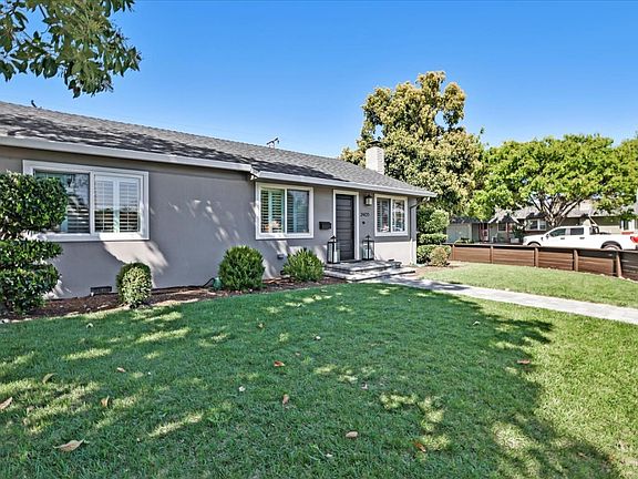 4th image of 2405 Boxwood Dr