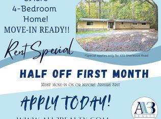 435 Sherwood Rd, Fayetteville, GA 30215