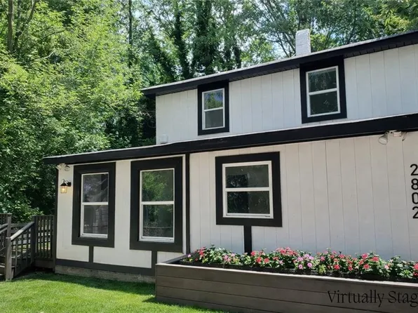 2802 Palm Dr, East Pt, GA 30344