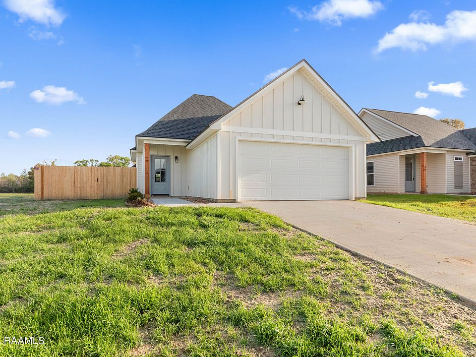 1st image of 203 Harvest Ln