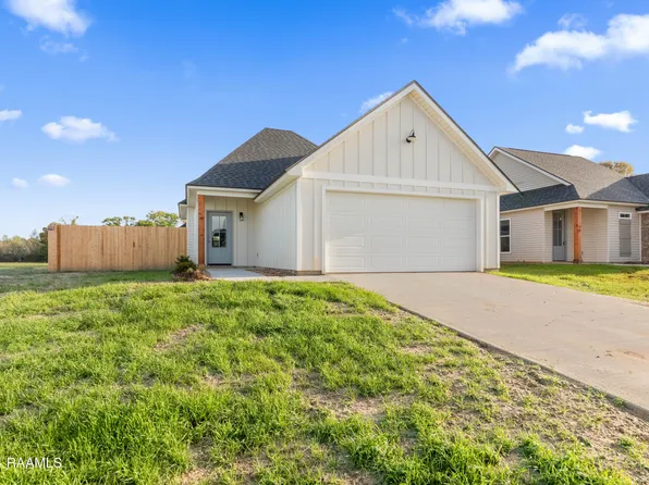 203 Harvest Ln, Abbeville, LA 70510
