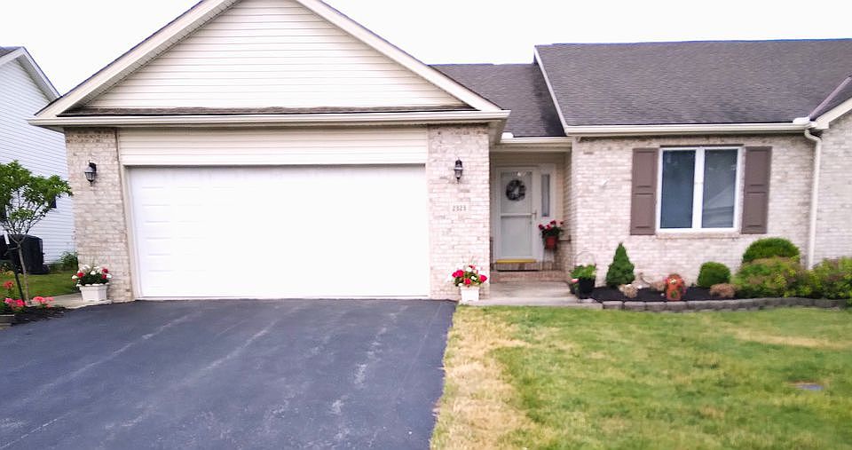 1st image of 2323 Villa West Dr