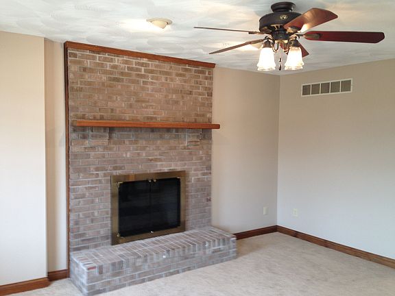 3rd image of 18501 Sycamore Woods Dr