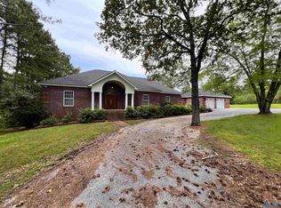 415 County Road 166, Sand Rock, AL 35983