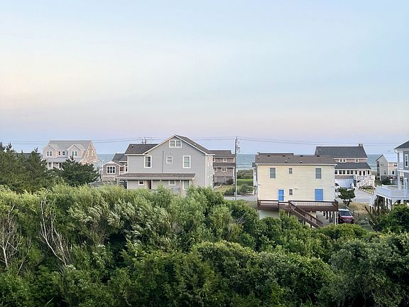 2nd image of 106 Coastal Point Dr #302