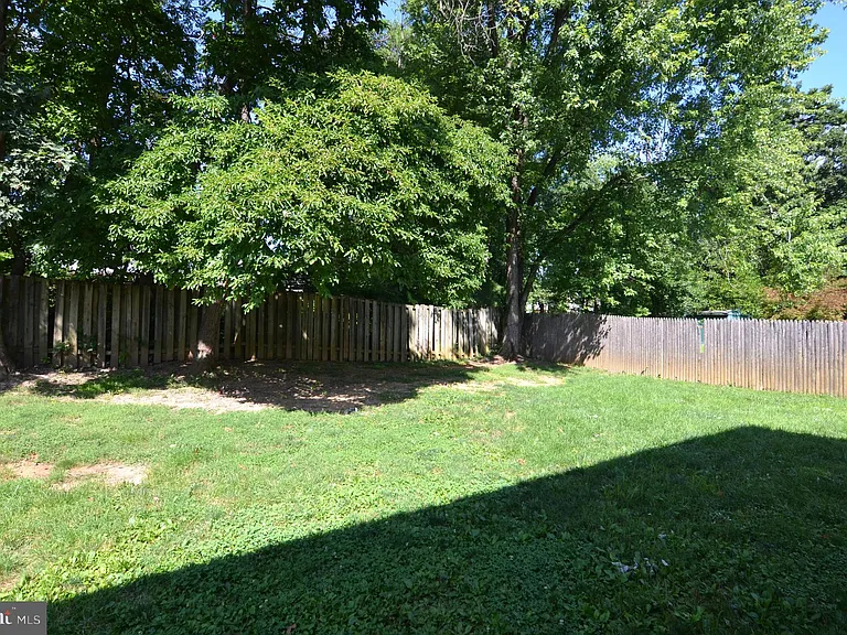 17312 Amity Dr — Photo 31