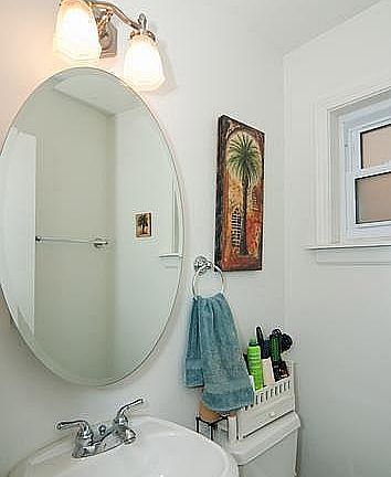 4th image of 4624 N Paulina St