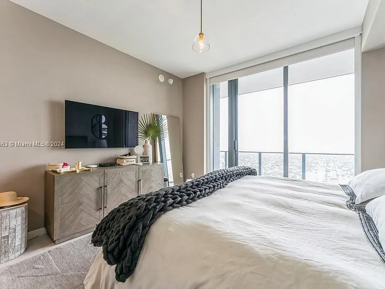 1000 Brickell Plz #Penthouse 5104 — Photo 4