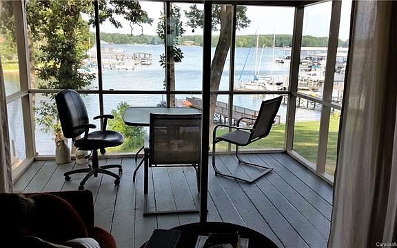 3rd image of 112 Anglers Pl