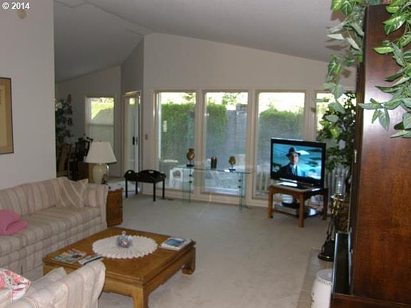 4th image of 16013 SE 35th St
