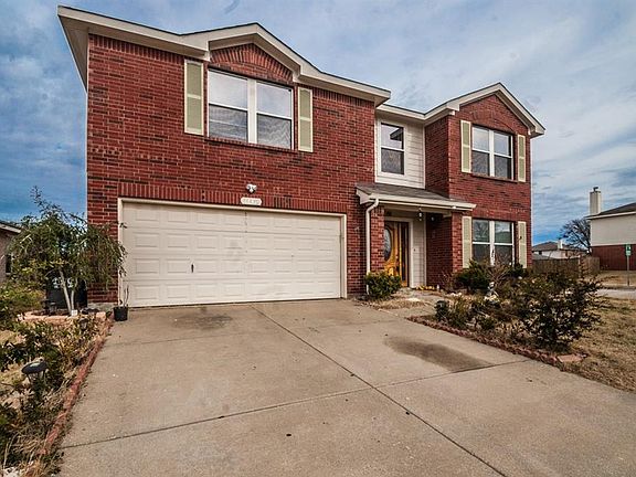 2nd image of 1449 Thornhill Ln