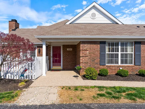 1009 Garden Pointe Pl, Lyndon, KY 40242