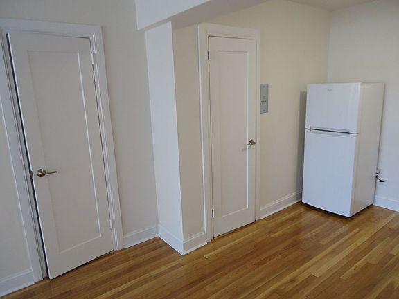 2nd image of 14210 Hoover Ave APT 115