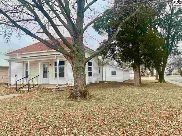 201 S Maple St, Inman, KS 67546