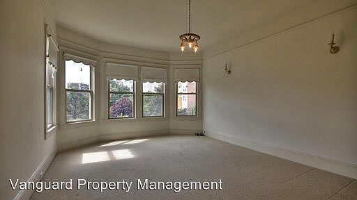 5th image of 35 Ashbury St