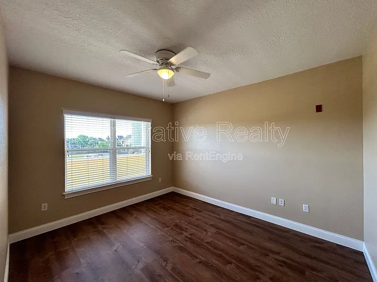 225 Seminole Blvd #212 — Photo 19