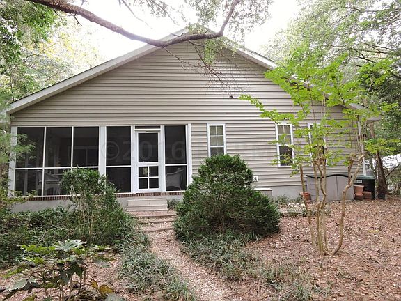 4th image of 130 Hawthorne Dr