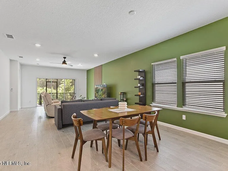 9719 Giada Dr — Photo 16