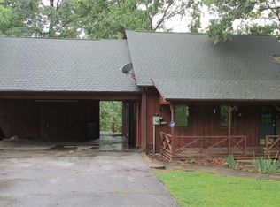 66 Lake Hayes Estate Rd, Trenton, TN 38382