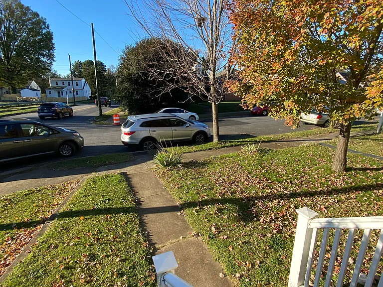 3200 Rosewood Ave — Photo 29