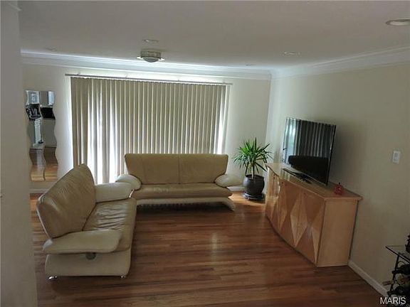 5th image of 1339 Henriette Hills Dr
