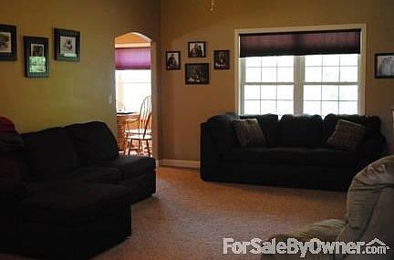 4th image of 1703 Providence Dr