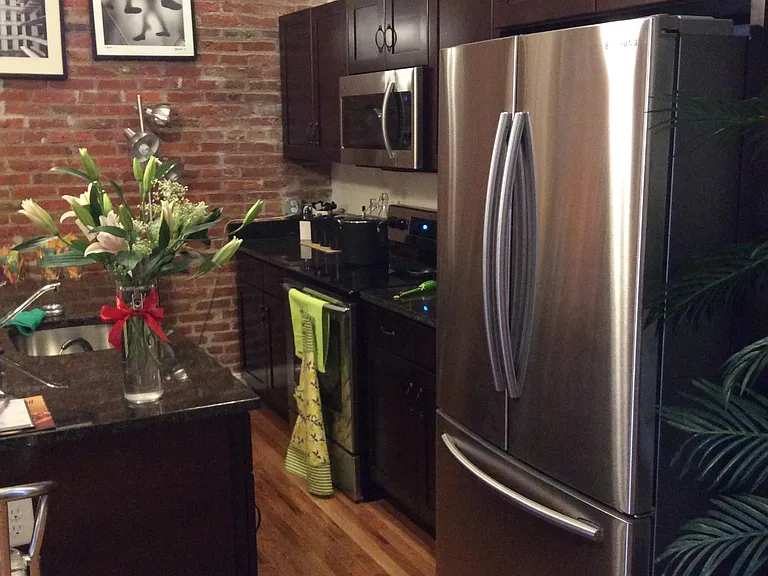 311 W Baltimore St #11 — Photo 10