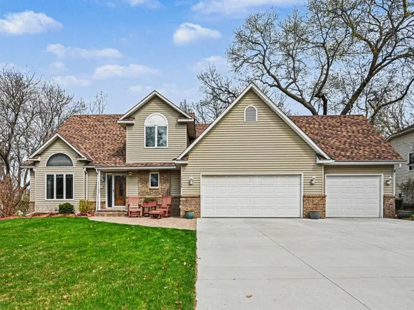 12126 Gantry Ln, Apple Valley, MN 55124