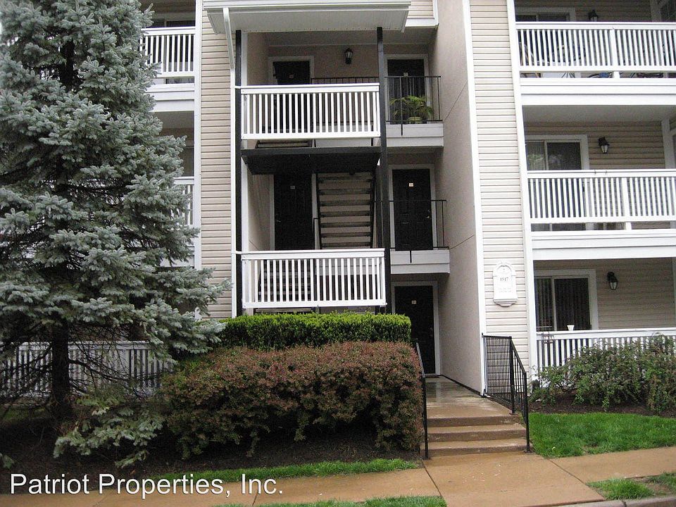 1st image of 1517 Lincoln Way APT 104A