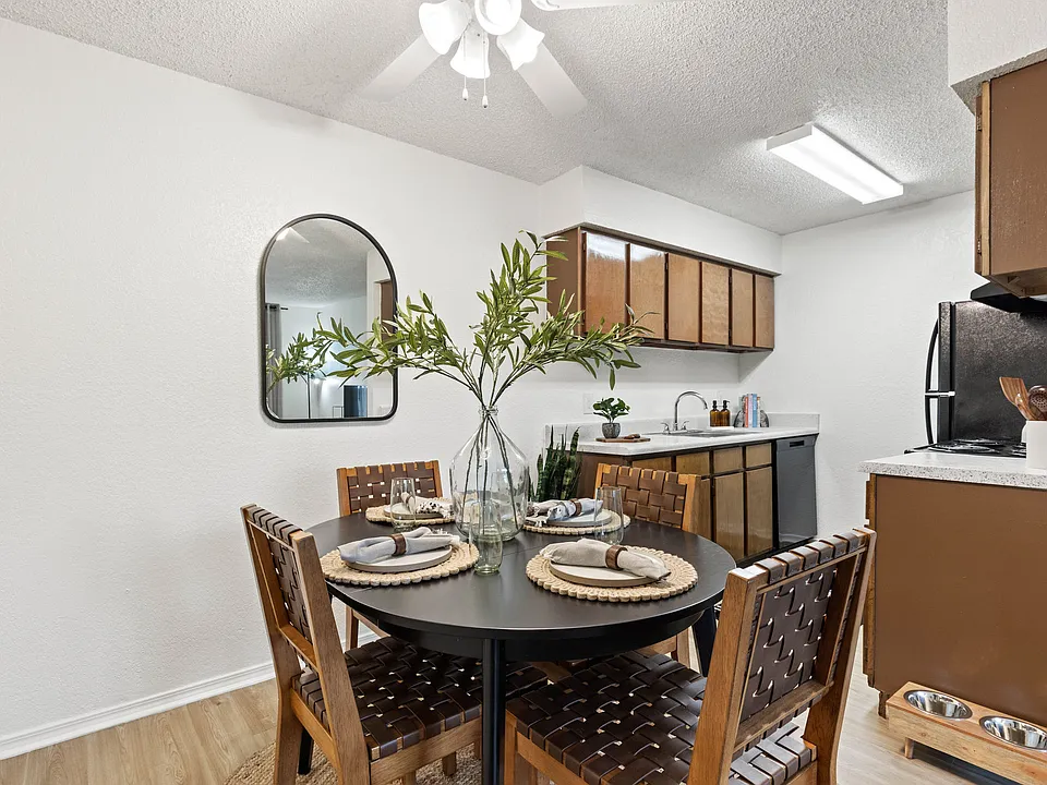 Coventry Park apartments community photo